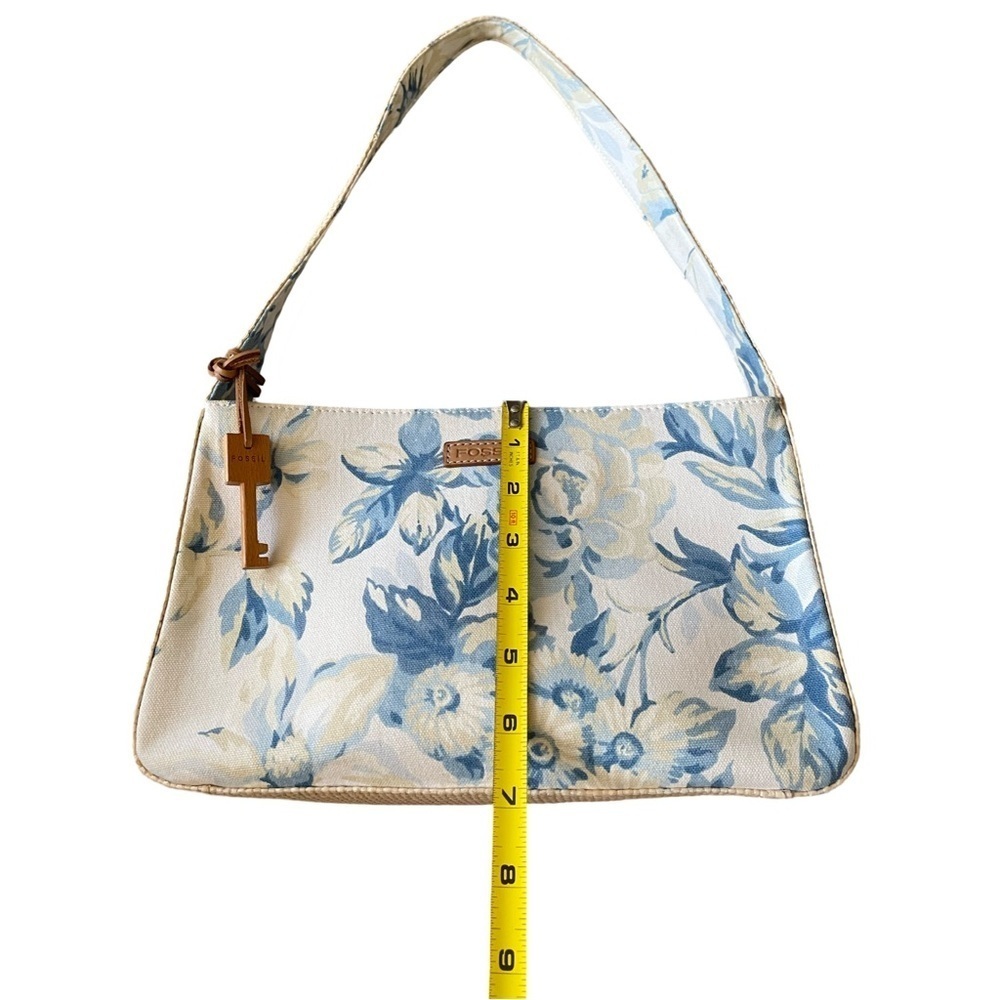 Vintage Fossil Blue and Ivory Floral Canvas Shoulder Bag - Picture 12 of 15